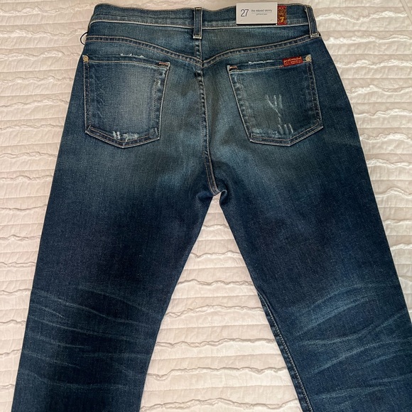 7 for all man kind relaxed skinny girlfriend jean - Picture 2 of 4